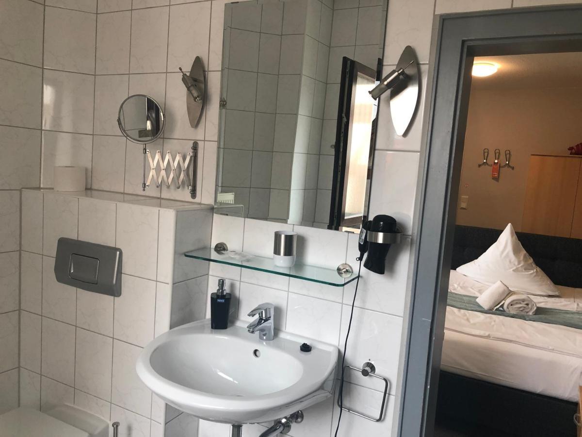 Hotel Kastanienbaum Herzogenaurach Exteriör bild